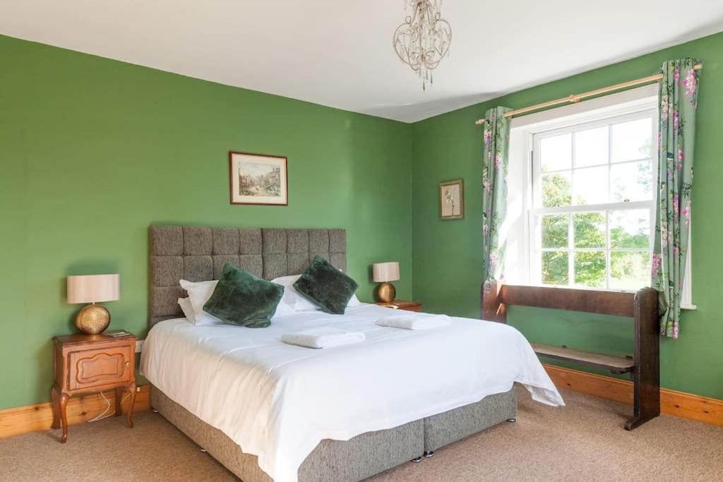 Firs Sleeps 15 Stunning Country House With Hot Tub Sudbourne 外观 照片