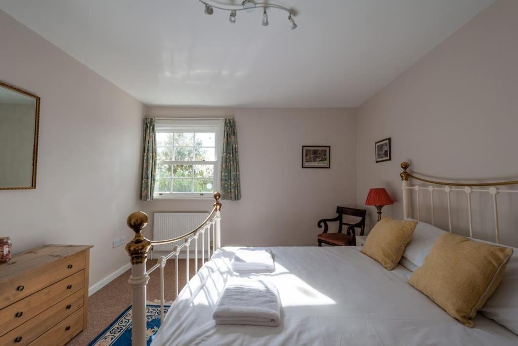 Firs Sleeps 15 Stunning Country House With Hot Tub Sudbourne 外观 照片