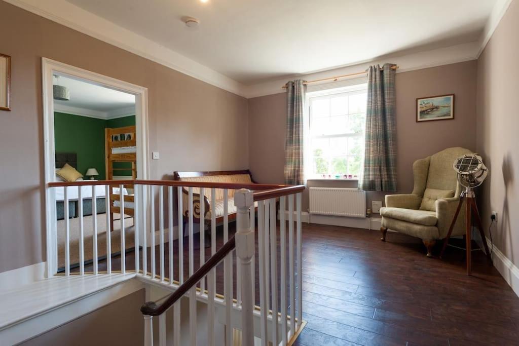 Firs Sleeps 15 Stunning Country House With Hot Tub Sudbourne 外观 照片