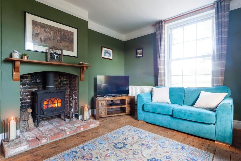 Firs Sleeps 15 Stunning Country House With Hot Tub Sudbourne 外观 照片