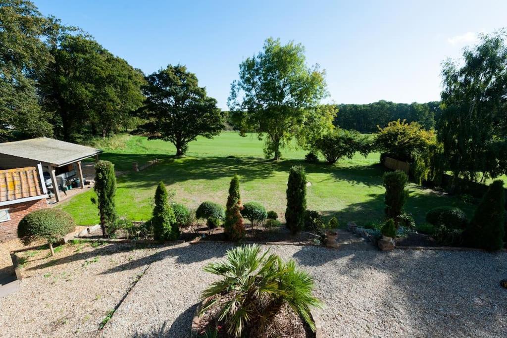 Firs Sleeps 15 Stunning Country House With Hot Tub Sudbourne 外观 照片