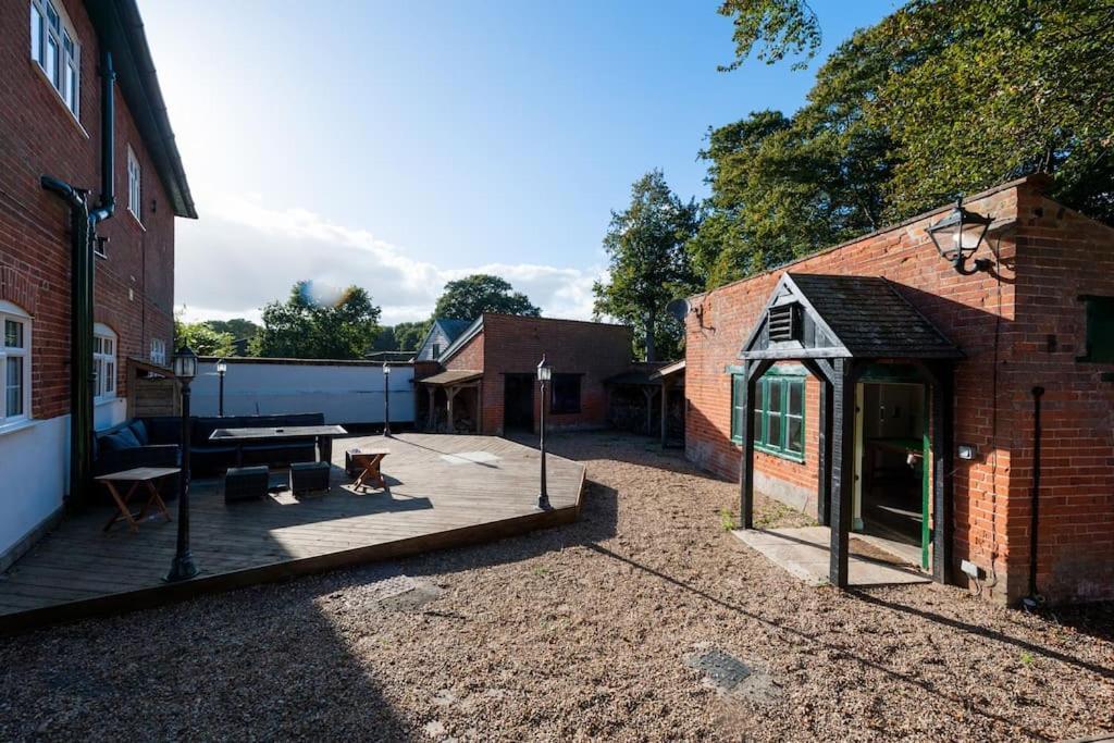 Firs Sleeps 15 Stunning Country House With Hot Tub Sudbourne 外观 照片